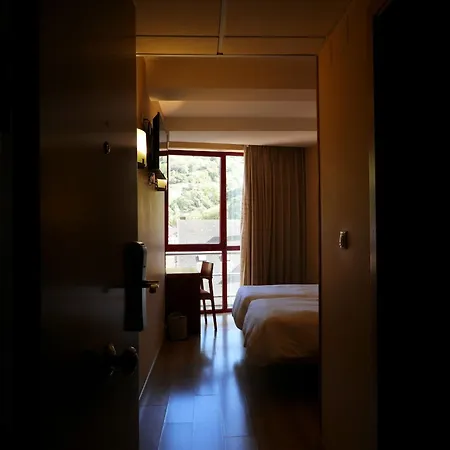 Ruta De La Plata De Asturias Hotel 3*