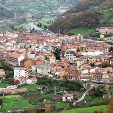 Ruta De La Plata De Asturias 3* Pola de Lena