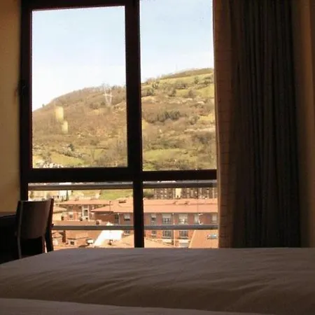 Ruta De La Plata De Asturias Otel 3*